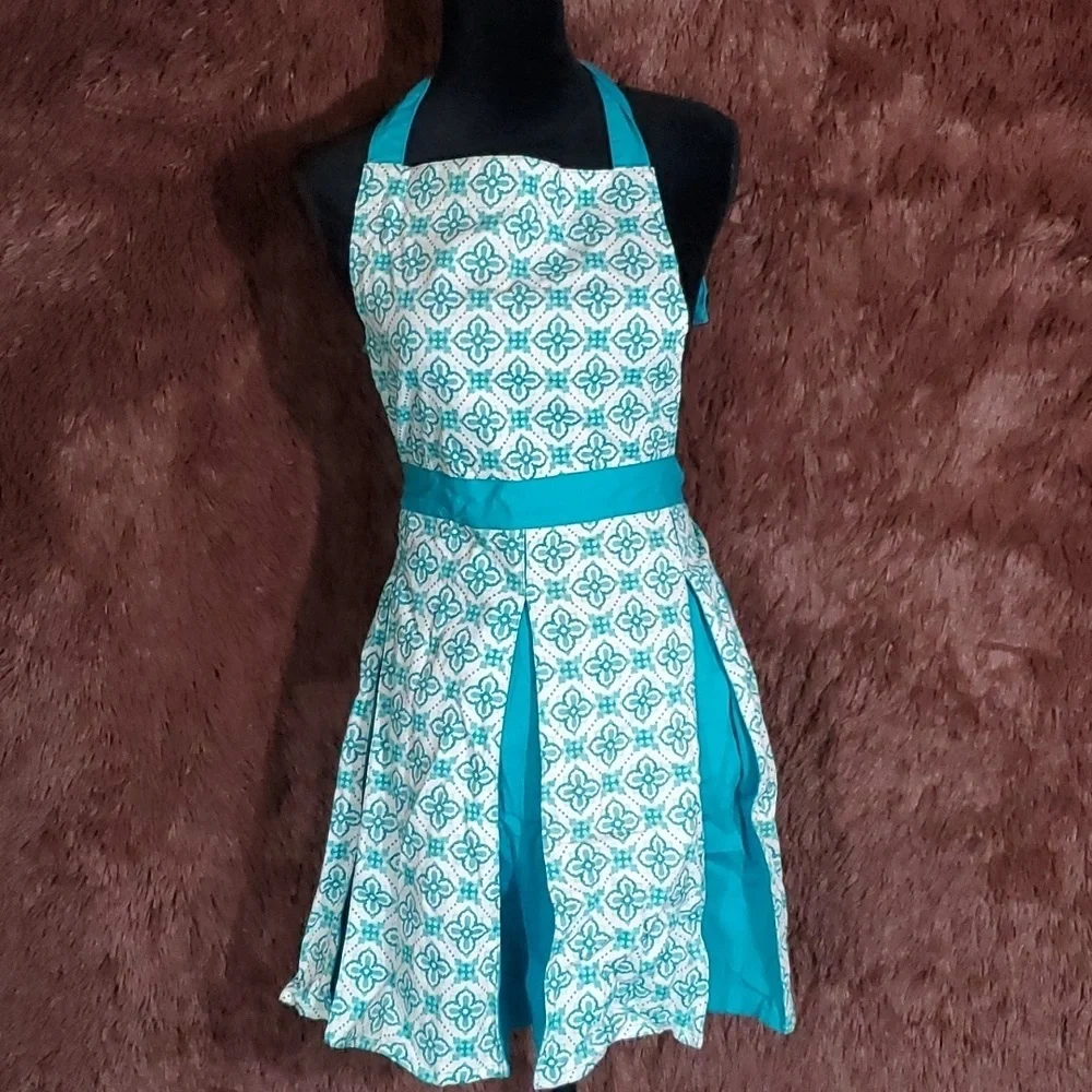 Kay Dee Turquoise and White Apron